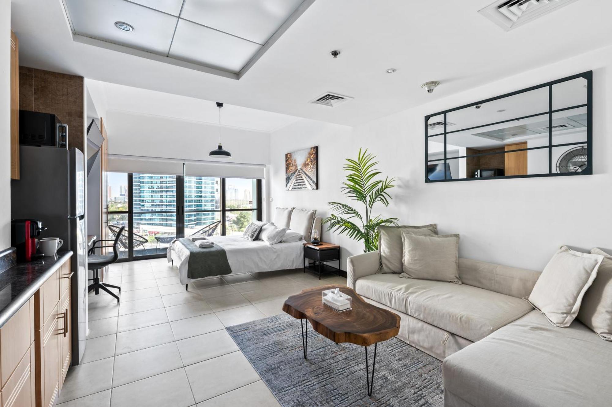Upscale Studio Full Lake View In Goldcrest View Tower دبي المظهر الخارجي الصورة